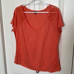 GAP orange lace sleeve tee